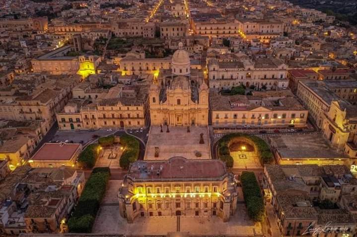 Il Sole Del Mediterraneo Noto Exterior foto